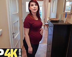 DEBT4k. Sandbar spokeswoman gives pregnant MILF delay in interchange for quick sex