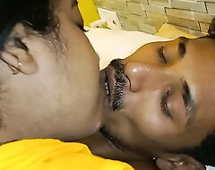 Indian sexy bhabhi sexy real fucking with young lover! Hindi sex