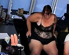 Bbw cougar mummy girth sextoy ruminate on and face fuck