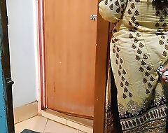 Neighbor bonks Tamil hot aunty after a long time spread out the dwelling-place - Indian Sex