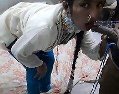 Indian maid Blowjob, Desi kamwali bai ke sath quarters onner ki masti