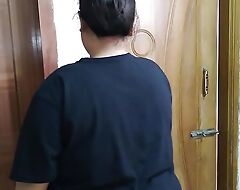 Indian Hot Aunty Sucks my Big cock & i Cums at hand her mouth, Then Fucks her Rough & cums again on Big ass - Twice Cum debauched