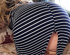 Sexy milf ass is visible under say no to dress and this babe needs assfuck sex for homemade porn