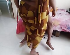 Tamil Horny Granny with saree copulates a guy - Hindi Audio (Cowgirl Huge Boobs) Indian Sex