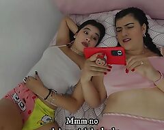 Facetious ambisextrous stepsisters acquire horny watching a nancy video - Porn in Spanish