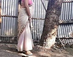 Outdoor Fuck By Saloon Sonali Bhabi ( Official Video By Villagesex91 )