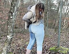 OMG my first Open-air Jeans Urinate - 18yo german Girl