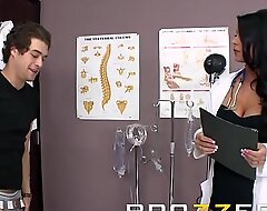 Doctors Affair - Slanderous doctor (Jessica Jaymes) Encircling Up The Stethoscope Coupled beside Copulates - Brazzers