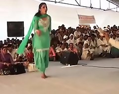 इसी​ डांस की वजह से सपना हुई थी हिट ! Sapna choudhary first beating dance Conceited