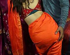 Cute Saree blBhabhi Acquires Worthless With Her Devar for roughsex after ice massage on her back alongside Hindi