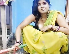 Indian nokrani ke sexy obese boobs and young hot boy xxxsoniya