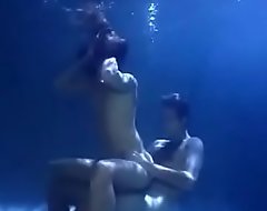 Sexual connecting Underwater: Iris