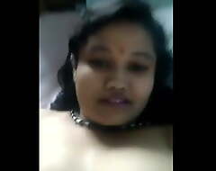 Indian Bhabhi Self-Recording & Playing With Her Perishable Pussy