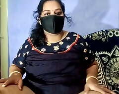 Desi Frying Kerala BBW wed does web camera show with shush