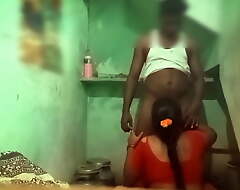 Tamil aunty cheating surpassing uncle in bathroom